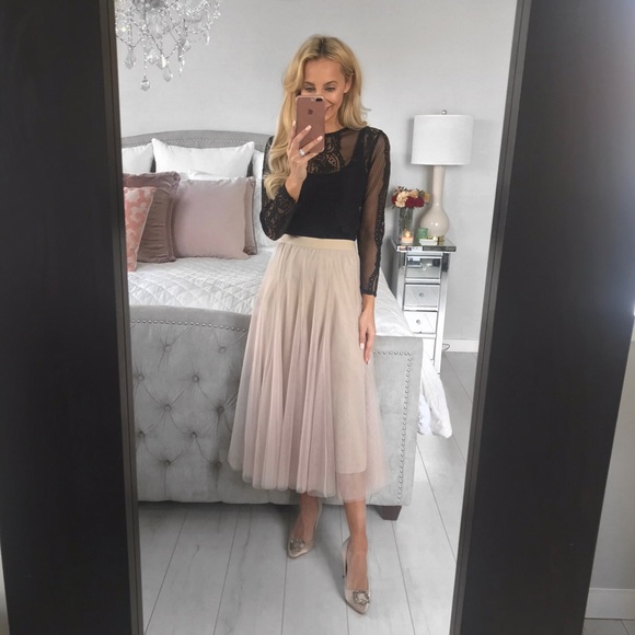 LAST ONE!!! Black Lace Long Sleeve Lace Blouse - Picture 5 of 8